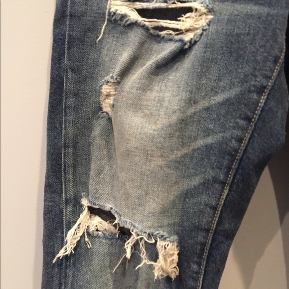 Zara Ripped Denim Jeans - Picture 8 of 11
